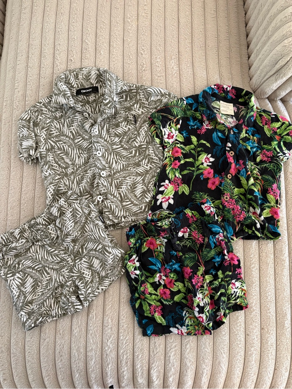 Toddler boys 24M matching Hawaiian shirt & shorts sets